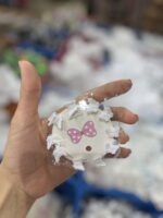 ⁦مشابك شعر صغيرة بلاستيكية – تصميم فراشة – أبيض (10 قطعة⁩ - الصورة ⁦3⁩