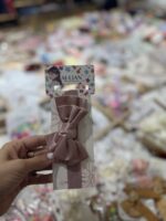 ⁦بندانا شعر قماش على شكل فيونكة – تصميم أنيق⁩ - الصورة ⁦4⁩